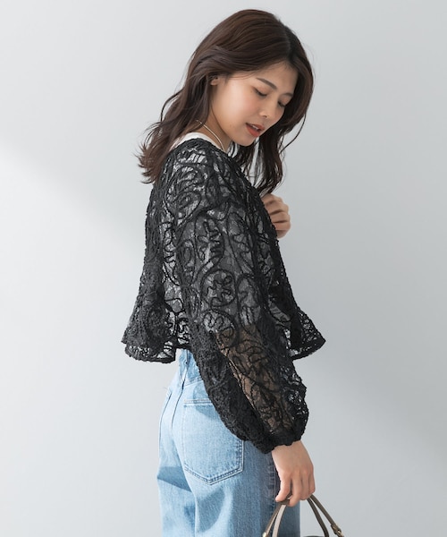 URBAN RESEARCH ROSSO（アーバンリサーチロッソ）の「F by ROSSO　コードレースブラウス（シャツ/ブラウス・レディース・OFF WHITE/BLACK・FREE）」の2枚目の写真