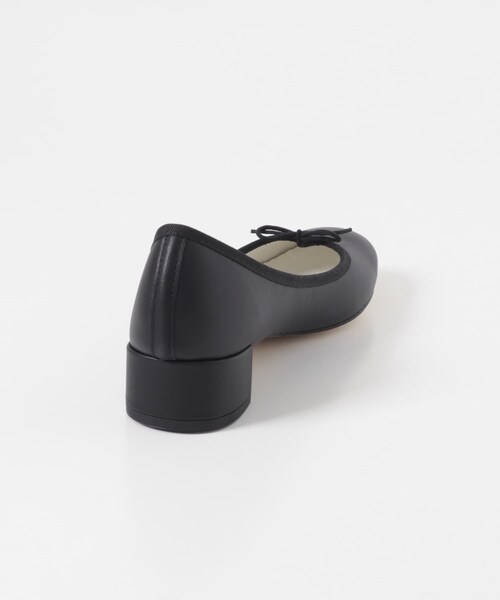 URBAN RESEARCH DOORS(アーバンリサーチドアーズ)の「repetto CAMILLE(パンプス・レディース・BLACK・37/38/39)」の5枚目の写真
