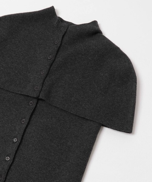 URBAN RESEARCH（アーバンリサーチ）の「AMOMENTO　CAPE TOP ＆ BANDEAU SET（ニット/セーター・レディース・CHARCOAL/L BEIGE・0）」の8枚目の写真