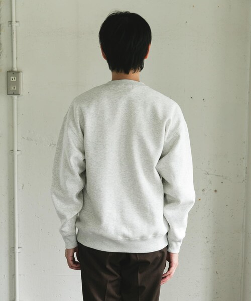 URBAN RESEARCH DOORS(アーバンリサーチドアーズ)の「『XLサイズ/WEB限定』『別注』PENNEYS×DOORS THE FOX クルーネックスウェット(スウェット・メンズ・BEIGE/ASH/CHARCOAL/RED・M/L/XL)」の6枚目の写真