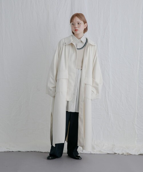 KBF（ケイビーエフ）の「スタンドカラーブークレコート（テーラードジャケット・レディース・IVORY/NAVY・one）」の11枚目の写真