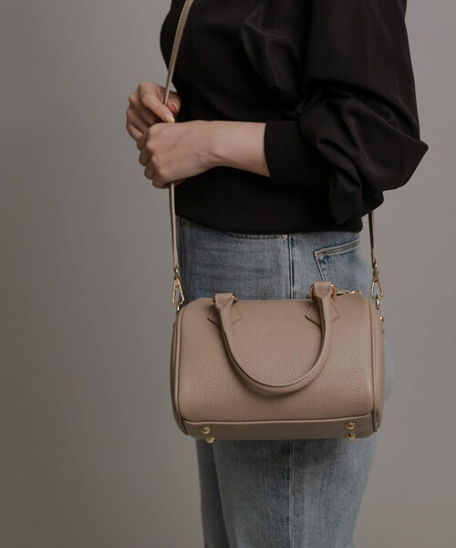 URBAN RESEARCH Sonny Label（アーバンリサーチサニーレーベル）の「AULENTTI　ミニボストンバッグ（ボストンバッグ・レディース・BLACK/BEIGE・one）」の2枚目の写真