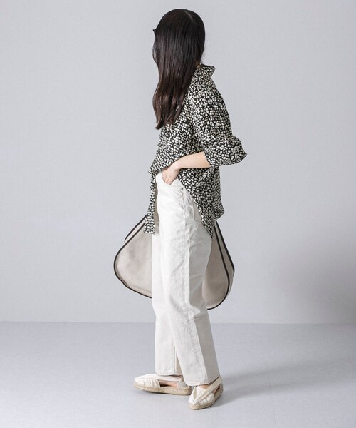 URBAN RESEARCH（アーバンリサーチ）の「KURO　OPTIMA DENIM（デニムパンツ・レディース・OFFWHITE・25/26/27）」の9枚目の写真