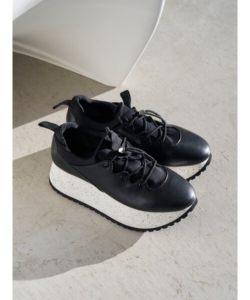 ELENDEEK（エレンディーク）の「FAKE LEATHER SNEAKER（スニーカー・レディース・ブラック・36/37/38）」の4枚目の写真