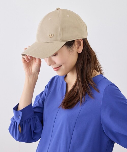 ROPE' PICNIC(ロペピクニック)の「【adidas/アディダス】HERI EVERYDAY ICONS CAP(キャップ・レディース・ベージュ/ホワイト・F)」の3枚目の写真