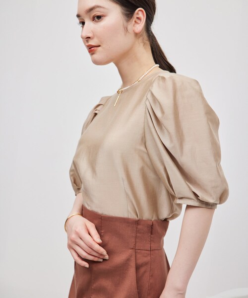 ROPE'（ロペ）の「【新色追加】【洗える】カールマイヤーパフスリーブブラウス【雑誌/メディア掲載】（シャツ/ブラウス・レディース・ホワイト/ブルー/ピンク/ブラック/ベージュ/ブルー系・F）」の4枚目の写真