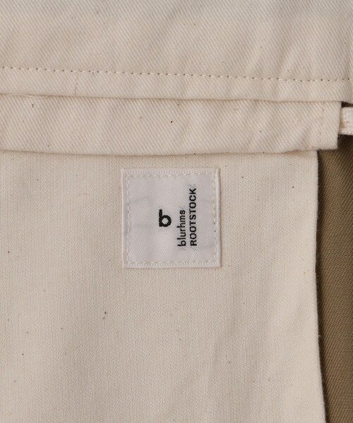 ADAM ET ROPE'(アダムエロペ)の「【blurhmsROOTSTOCK/ブラームスルーツストック】2046D Chino Pants(チノパンツ・メンズ・ブラック/ベージュ・2/3)」の13枚目の写真
