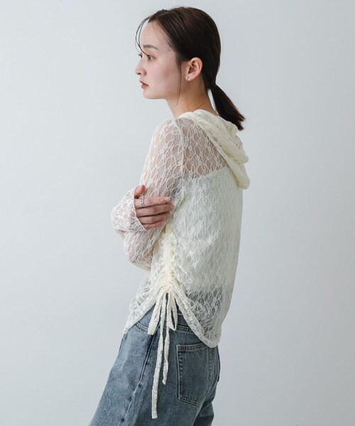 SENSE OF PLACE by URBAN RESEARCH（センスオブプレイスバイアーバンリサーチ）の「『洗濯可』フーディレースカットトップ（その他トップス・レディース・IVORY/BLACK/BEIGE・One）」の8枚目の写真