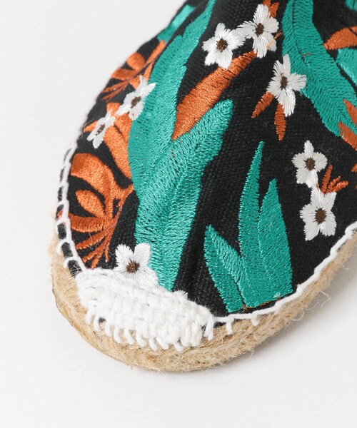 ITEMS URBANRESEARCH（アイテムズ アーバンリサーチ）の「OAS　刺繍エスパドリーユ（その他シューズ・レディース・GARDEN・36/37/38）」の5枚目の写真