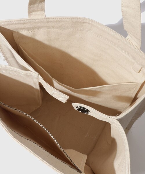 ADAM ET ROPE'（アダムエロペ）の「【Toogood/トゥーグッド】THE HANDYMAN BAG（トートバッグ・メンズ・キナリ・F）」の11枚目の写真