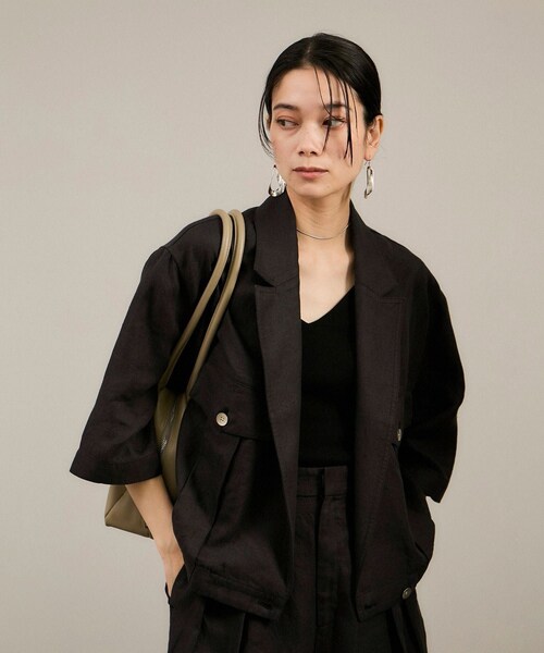 ADAM ET ROPE'(アダムエロペ)の「リネンツイルブルゾン(ブルゾン・レディース・ブラック/ベージュ/ピンク・F)」の12枚目の写真