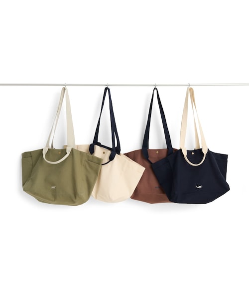 SENSE OF PLACE by URBAN RESEARCH(センスオブプレイスバイアーバンリサーチ)の「HAY Weekend Bag No 2 Small(トートバッグ・メンズ・OLIVE・One)」の3枚目の写真
