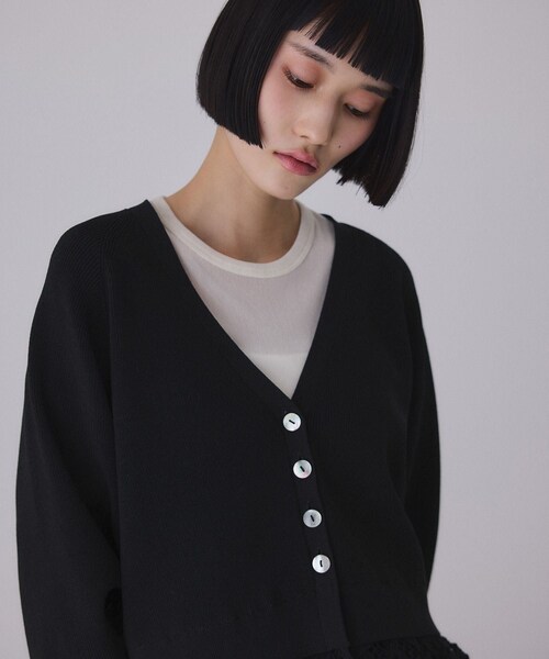 ADAM ET ROPE'（アダムエロペ）の「バテンレースコンビニットカーディガン（カーディガン/ボレロ・レディース・ブラック/ダークブラウン/キナリ・F）」の15枚目の写真