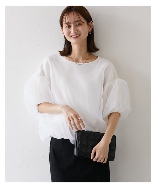 nissen（ニッセン）の「オーガンジー重ね袖ボリュームプルオーバー（Tシャツ/カットソー・レディース・黒ドット/白ドット/ネイビー/オフホワイト・M/L）」の2枚目の写真