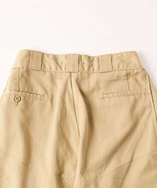 ADAM ET ROPE'（アダムエロペ）の「【QUIITO】REMAKE CHINO SHORTS（チノパンツ・レディース・ベージュ・1/2）」の8枚目の写真