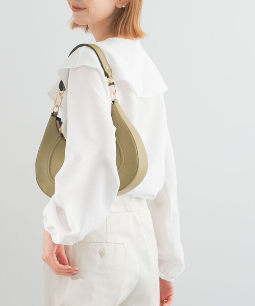 URBAN RESEARCH ROSSO（アーバンリサーチロッソ）の「楊柳フリルブラウス（シャツ/ブラウス・レディース・blue/white/beige・FREE）」の7枚目の写真