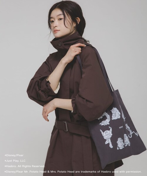 KBF（ケイビーエフ）の「TOYSTORY/トートバッグ（トートバッグ・レディース・IVORY/CHARCOAL・One）」の16枚目の写真