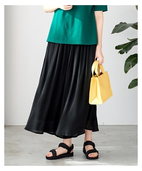 nissen（ニッセン）の「スラブ素材ふわっと軽やかスカート見えワイドパンツ（ゆったりヒップ）＜大きいサイズ有＞（パンツ・レディース・マスカット/黒/ライトベージュ/モスカーキ/スモーキーブルー/ベイクドローズ/ネイビー/アシッドイエロー/ピンク/ブラウン/グリーン/ライトブルー・L/LL/3L/4L/5L/6L/8L/10L）」の7枚目の写真