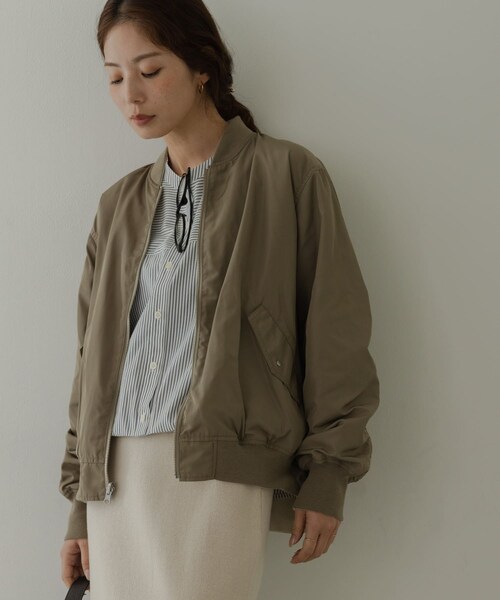 URBAN RESEARCH Sonny Label（アーバンリサーチサニーレーベル）の「『WEB限定』リバーシブルオーバーMA-1（MA-1・レディース・KHK×BLK/OFF×BEG・Free）」の10枚目の写真