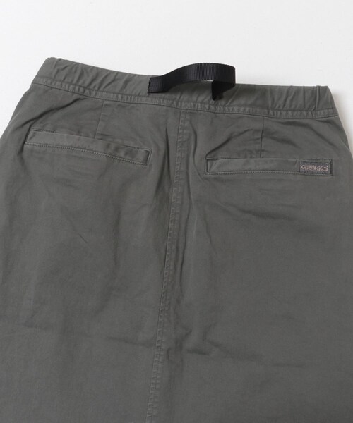 URBAN RESEARCH DOORS（アーバンリサーチドアーズ）の「『別注』Gramicci for DOORS　ONE BOX PLEATS SKIRT（スカート・レディース・SAND/NAVY/GRAY・M）」の6枚目の写真