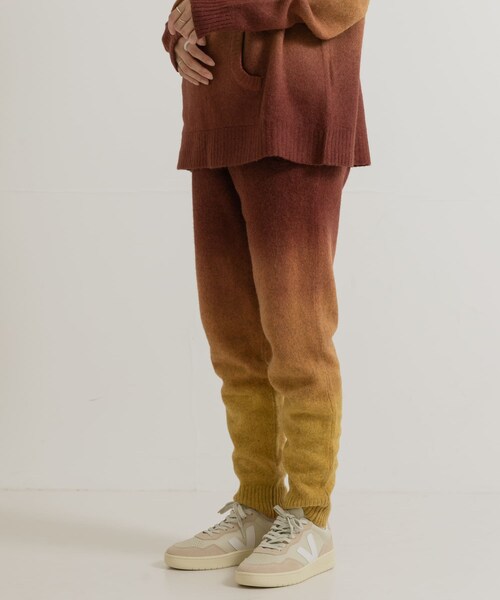 THE GOODLAND MARKET（ザグッドランドマーケット）の「Abode of Snow　Yeti Sweat Pants（その他パンツ・レディース・Orange/Yello・2）」の4枚目の写真