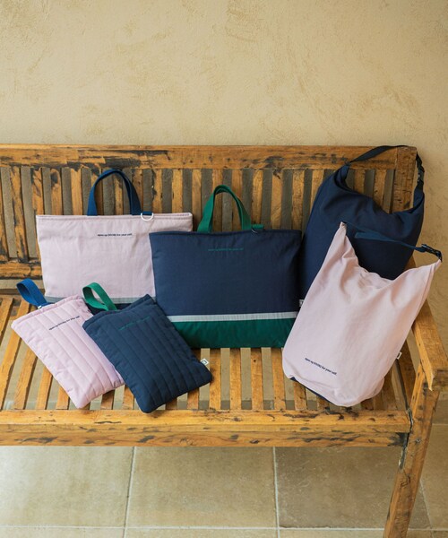 URBAN RESEARCH DOORS(アーバンリサーチドアーズ)の「撥水ロールアップバッグ(KIDS)(その他・キッズ・NVY×GRN/PNK×NVY・One)」の16枚目の写真