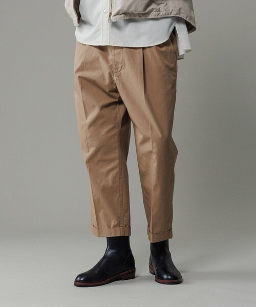 ADAM ET ROPE'(アダムエロペ)の「【撥水】ワンプリーツ クロップドシルエット チノパンツ(チノパンツ・メンズ・ベージュ/カーキ/ネイビー・L/M)」の13枚目の写真