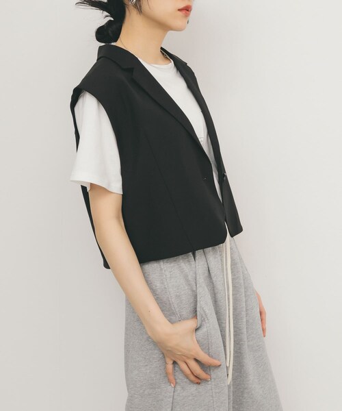KBF（ケイビーエフ）の「ルーズテーラードベスト（テーラードジャケット・レディース・SAND/BLACK・one）」の9枚目の写真
