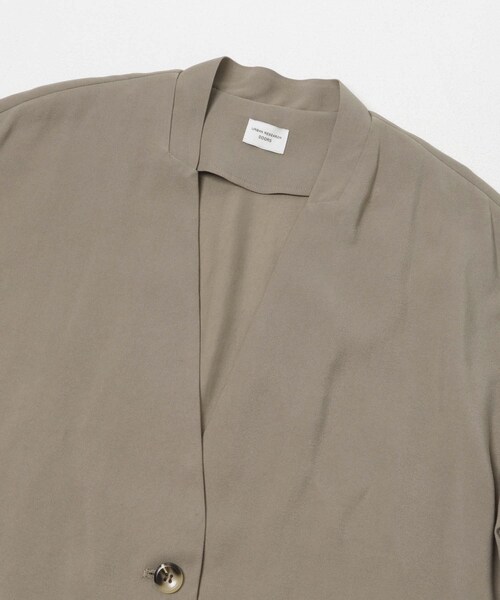 URBAN RESEARCH DOORS（アーバンリサーチドアーズ）の「ノーカラージャケット（テーラードジャケット・レディース・GREIGE/CHARCOAL・Free）」の8枚目の写真