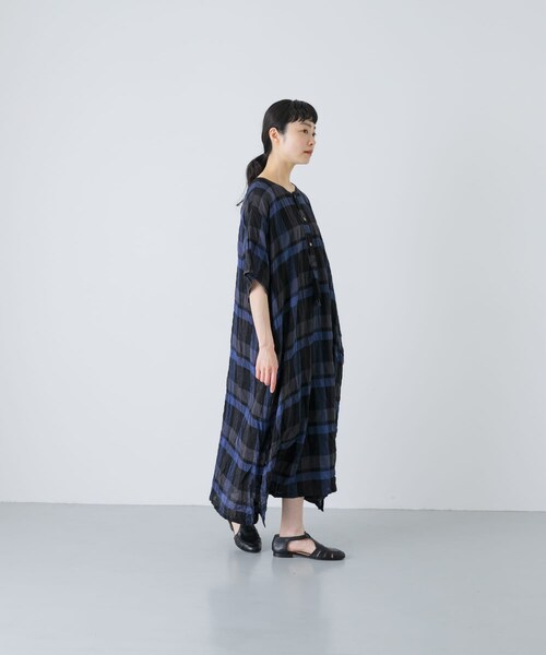 かぐれ（カグレ）の「Vlas Blomme　RAYON COTTON SHIRRING ONE-PIECE（ワンピース・レディース・BLUE・Free）」の9枚目の写真