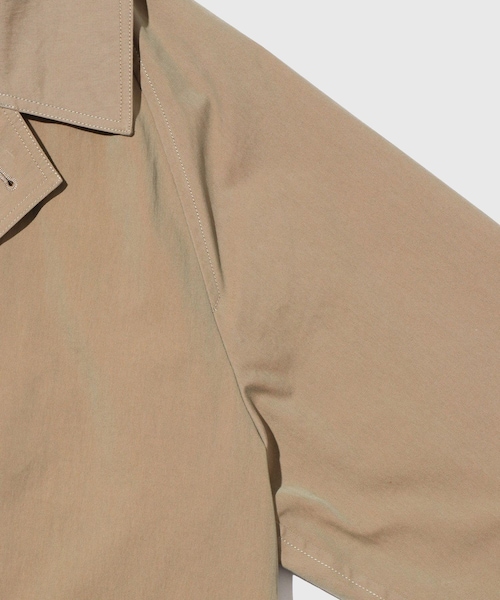 ADAM ET ROPE'（アダムエロペ）の「COTTON GABARDINE COAT（ステンカラーコート・メンズ・カーキ/ネイビー・L/M）」の14枚目の写真