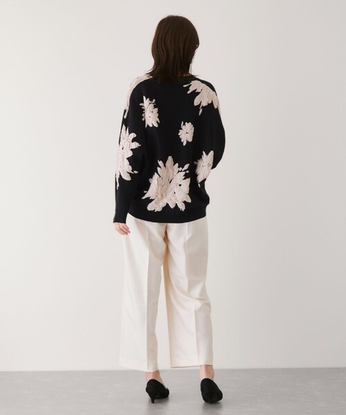 Jayro(ジャイロ)の「フラワージャガードドルマンニットカーディガン(カーディガン/ボレロ・レディース・ブラック/グレー/オフホワイト・F)」の13枚目の写真
