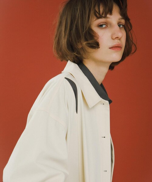 LAATO（ラート）の「slit coveralls（カバーオール・レディース・クリーム/インク・Free）」の6枚目の写真