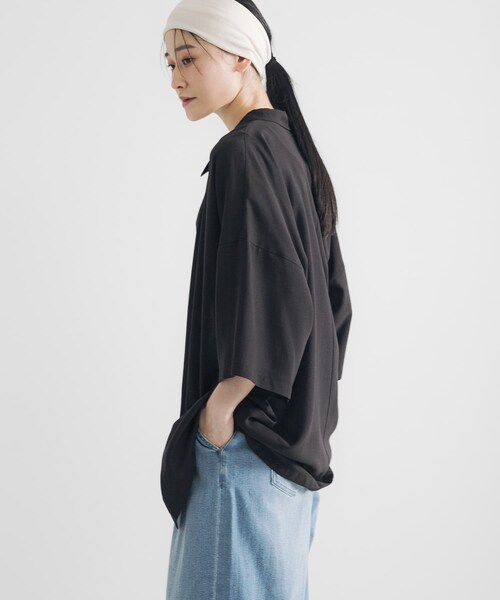 URBAN RESEARCH(アーバンリサーチ)の「ハーフスリーブシアーワイドシャツ(シャツ/ブラウス・レディース・OFF/BROWN/BLACK・FREE)」の20枚目の写真