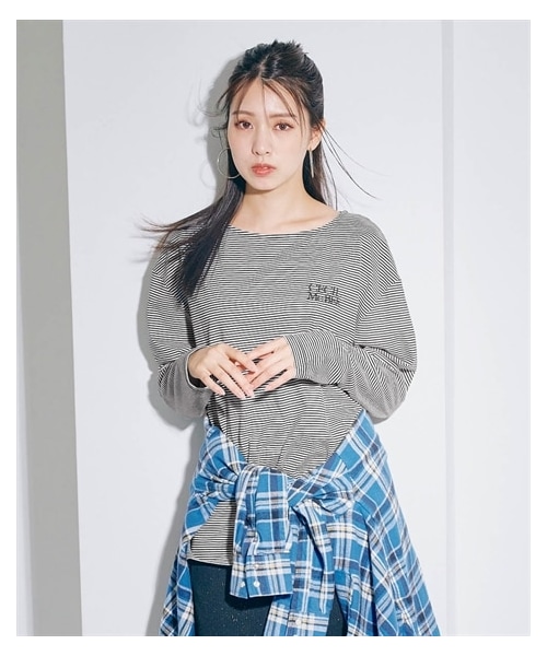 nissen（ニッセン）の「【CECIL McBEE】胸刺しゅう入ゆるトップス