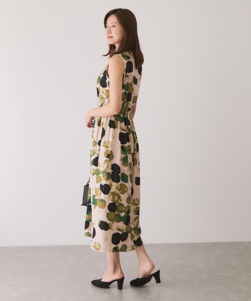 Jayro（ジャイロ）の「アソート柄シャーリングワンピース（ワンピース・レディース・ブラック系/グリーン/ネイビー系・38）」の17枚目の写真