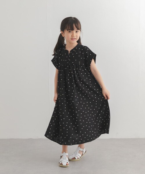 URBAN RESEARCH DOORS(アーバンリサーチドアーズ)の「『親子リンク』リネンリヨセルドットワンピース(KIDS)(ワンピース・キッズ・BLACK/NATURAL・105(100-110)/120(115-125)/135(130-140))」の18枚目の写真
