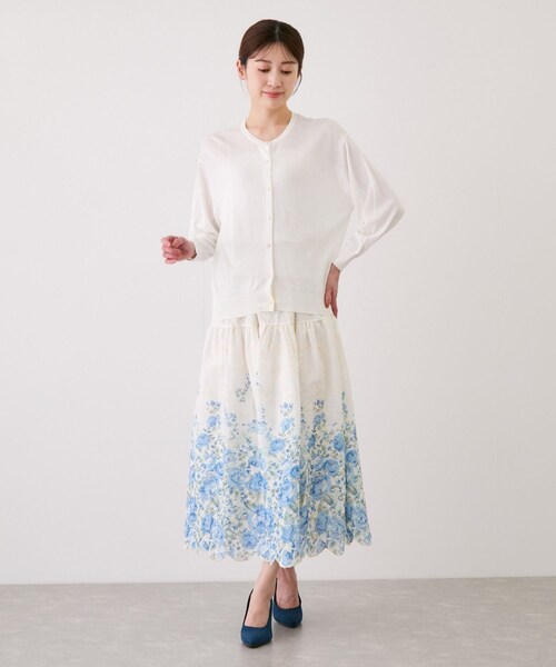 Jayro(ジャイロ)の「ドロップショルダークルーネックカーディガン(ニット/セーター・レディース・ブラック/ホワイト/ホワイト系/ネイビー/ブルー/ブルー系/オレンジ系/イエロー・M)」の18枚目の写真