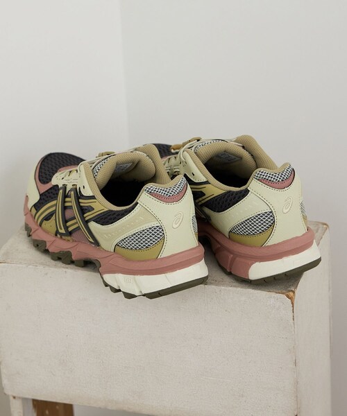 ADAM ET ROPE'(アダムエロペ)の「【J'aDoRe・店舗限定】【asics(アシックス)】GEL-SONOMA TR62(スニーカー・レディース・ピンク・22.5/23.5/24.5/25.0)」の10枚目の写真