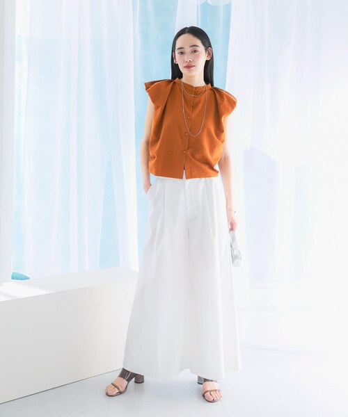 URBAN RESEARCH ROSSO（アーバンリサーチロッソ）の「パフスリーブブラウス（シャツ/ブラウス・レディース・BRICK/OFF WHITE/NAVY・FREE）」の14枚目の写真