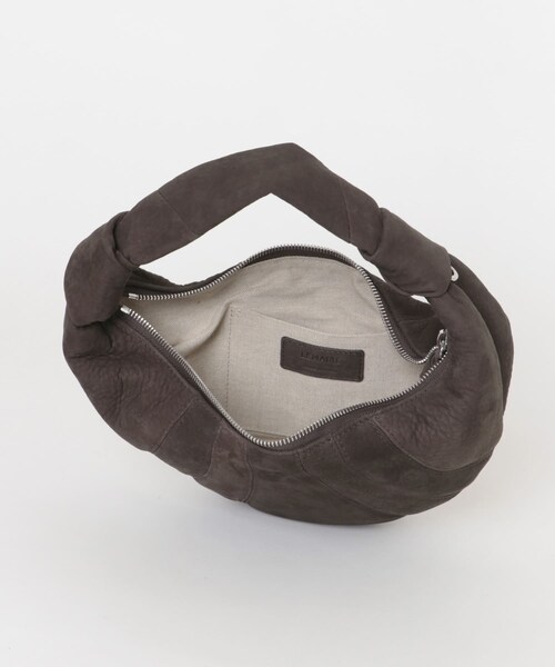 URBAN RESEARCH(アーバンリサーチ)の「LEMAIRE MINI FORTUNE CROISSANTBAG(ハンドバッグ・レディース・E BROWN・-)」の6枚目の写真