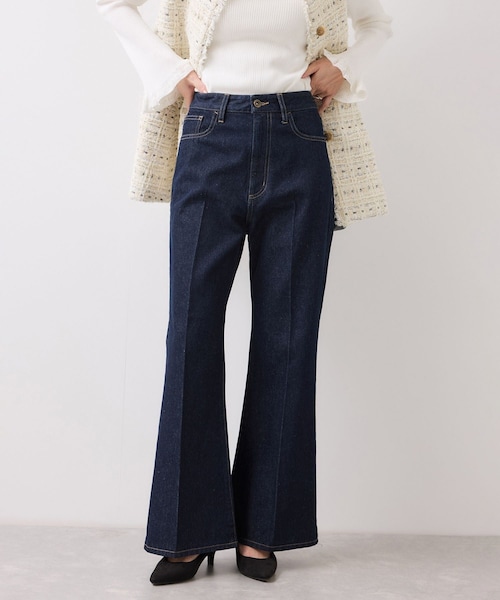 VIS（ビス）の「フレアシルエットデニムパンツ（デニムパンツ・レディース・ネイビー/サックス・M/S）」の20枚目の写真