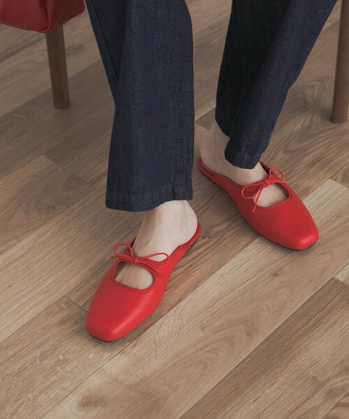 URBAN RESEARCH DOORS(アーバンリサーチドアーズ)の「スクエアトゥリボンミュール(サンダル・レディース・RED/BLACK・36/37/38)」の16枚目の写真