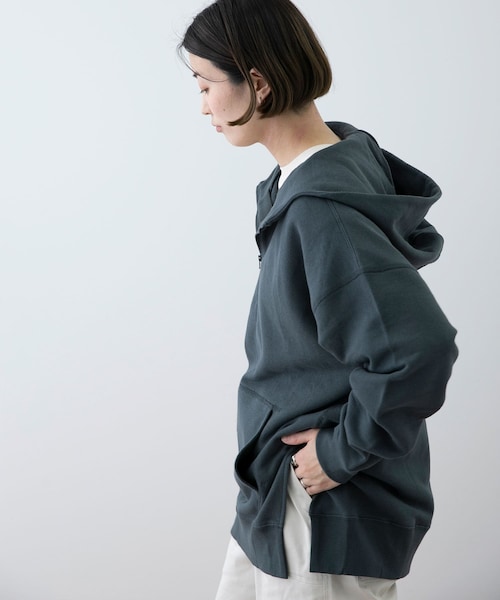 EKAL（エカル）の「EKAL　コハニングライトウエイトフーディー（パーカー・レディース・グレージュ/サーモン/チャコール・one）」の8枚目の写真