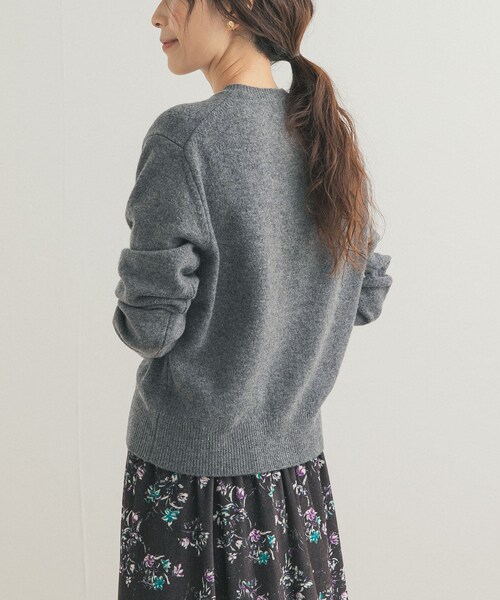 URBAN RESEARCH DOORS（アーバンリサーチドアーズ）の「ウールサテン釦コンパクトカーディガン（カーディガン/ボレロ・レディース・L/GRAY/YELLOW/TOP GRAY・M）」の19枚目の写真