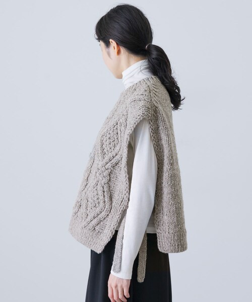 かぐれ（カグレ）の「ペルーアランニットベスト（ニット/セーター・レディース・IVORY/GRAY・FREE）」の20枚目の写真