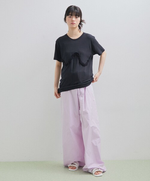 ADAM ET ROPE'(アダムエロペ)の「【VIOLETTE ROOM for ADAM ET ROPE'】別注 NUANCE TEE(Tシャツ/カットソー・レディース・ブラック/グレー/ホワイト・F)」の12枚目の写真