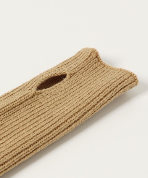 KBF（ケイビーエフ）の「スリットリブアームウォーマー（ベルト・レディース・BEIGE/CHARCOAL/CAMEL・one）」の20枚目の写真