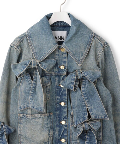 ADAM ET ROPE'(アダムエロペ)の「【GANNI(ガニー)】Tint Rigid Denim Jacket(デニムジャケット・レディース・ブルー・36)」の4枚目の写真