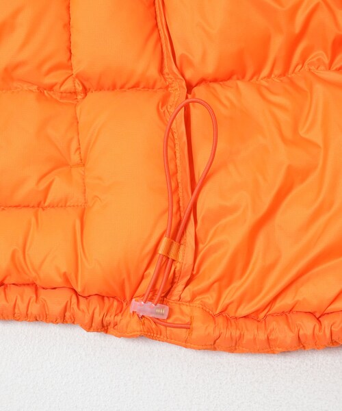 URBAN RESEARCH DOORS（アーバンリサーチドアーズ）の「『別注』Marmot×DOORS　DOWN VEST（その他アウター・レディース・BLACK/SAGE/ORANGE・One）」の22枚目の写真